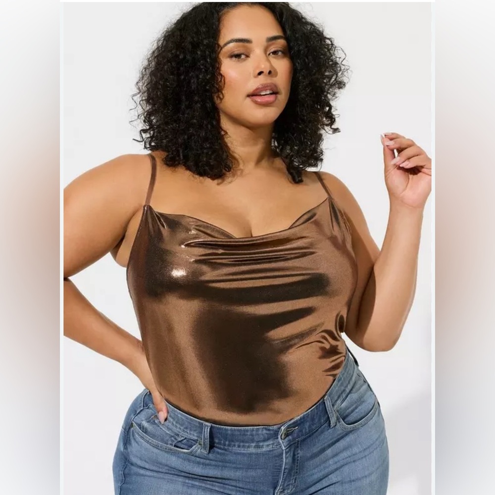 Torrid Liquid Shine Cowl Cami in 2x plus 18-20